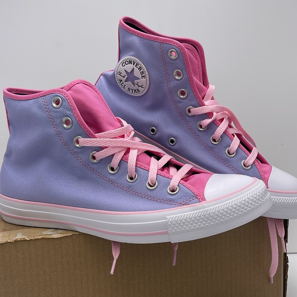 Converse Men’s A02171C Chuck Taylor All Star Canvas Sneakers - Picture 7 of 16